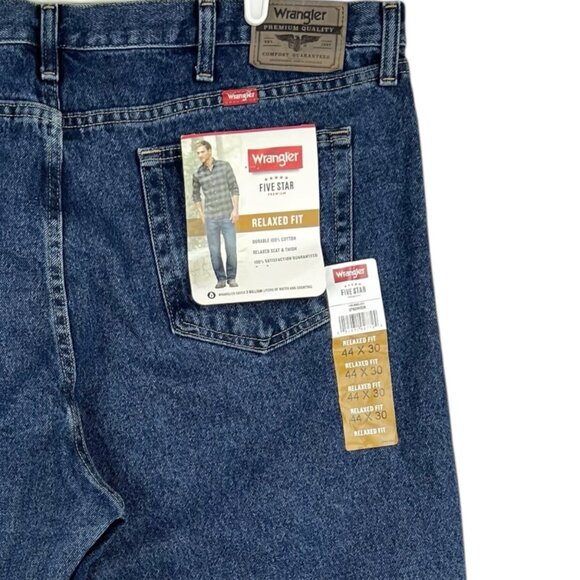 Wrangler Men's Relaxed Fit Blue Denim Jeans Size 44x30 Straight Leg NWT Cotton - Picture 8 of 12